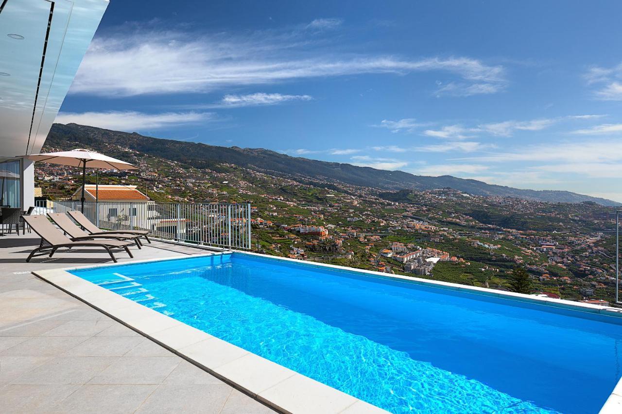 Peak A Boo Private Heated Pool And Private Parking Villa Camara de Lobos Bagian luar foto